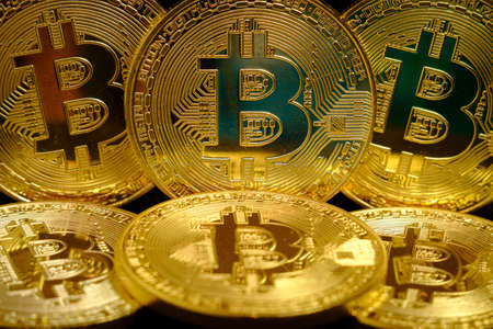 Bitcoin golden coins macro moving focus close upの写真素材