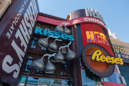 Las Vegas, USA - September 10, 2018: Hersheys shop exterior at sunny day timeのeditorial素材