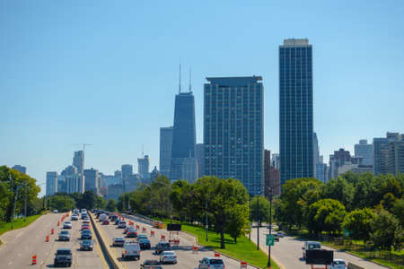 Chicago, USA - September 10, 2018: Downtown traffic and sights at sunny day timeのeditorial素材