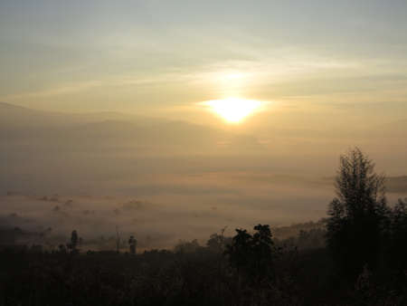 Sunrise at Pai, Thailandの素材