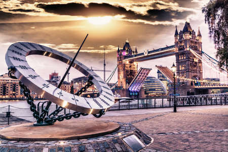 London Bridge by night with bridge open のeditorial素材