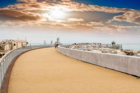 Walking in the harbor.の写真素材