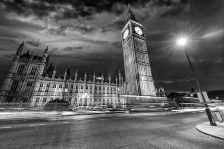 Spectacular view of Westminster palace and Big Ben by night.の写真素材