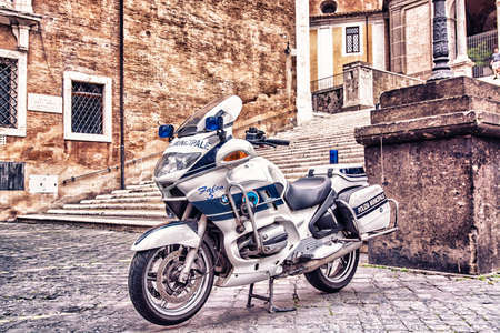 Motocycle police in Rome.のeditorial素材