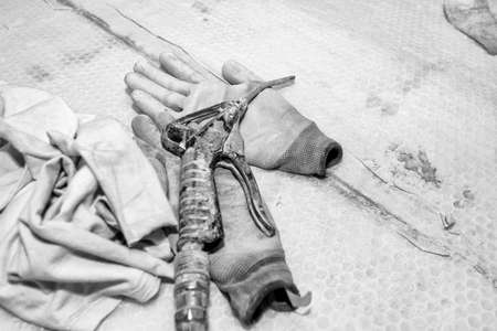 Gloves and other tools.