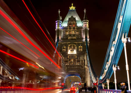 Traffic on Tower Bridge by night.の写真素材