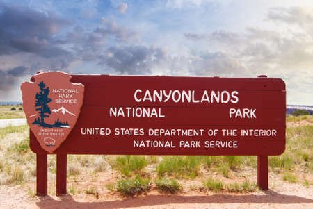 Wooden Entrance Sign to Canyonlands National Park of Utah.のeditorial素材