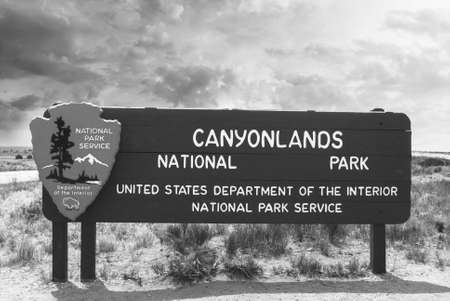 Wooden Entrance Sign to Canyonlands National Park of Utah.のeditorial素材