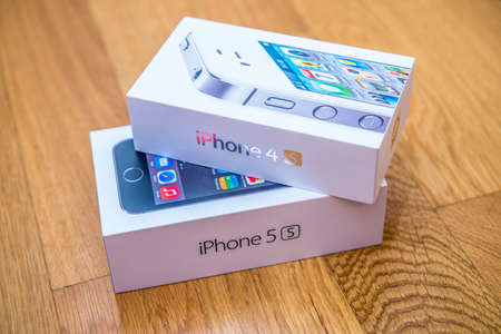 ITALY - PISA, JEN 30: Apple iPhone boxes. Jenuary 30, 2015 in Pisa, Italy.