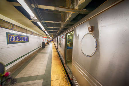 Subway train in the station, Manhattan, NYC.のeditorial素材