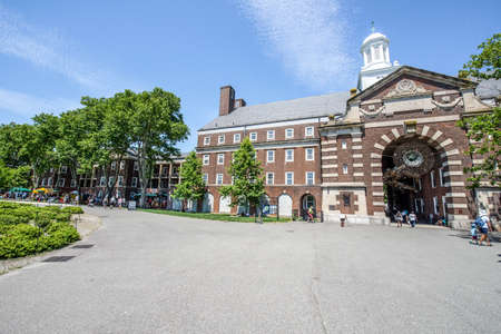 Old abandoned buildings on Governors Island, New York.のeditorial素材
