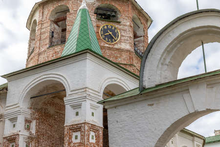 Suzdal, Vladimirskaya oblast / Russia - 08.01.2020: state of restoration of the Suzdal kremlinのeditorial素材