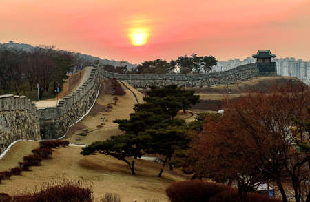 Sunset of Hwaseong Fortress in Suwon, South Koreaのeditorial素材