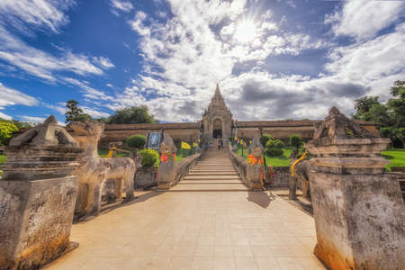 Wat Phra That Lampang Luang is a temple in Lampang Province in Thailand.のeditorial素材