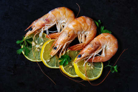 Shrimps with the lemon and parsleyの写真素材
