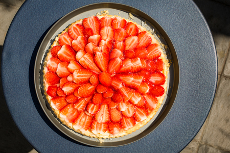Fresh and fragrant strawberry biscuit cake topped with gelatinの写真素材