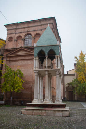 Italy, Bologna - November 19 2016: the view of the Rolandino de Passeggeri tomb by Giovanni and Basilica of San Domenico on background on November 19 2016 in Bologna, Emilia Romagna , Italy.のeditorial素材