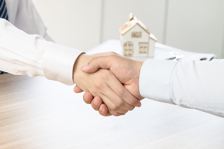 House developers and customers shook handsの写真素材