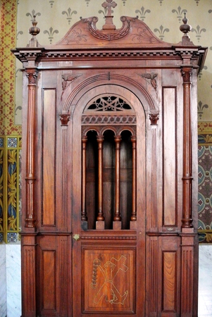 Confessionalのeditorial素材