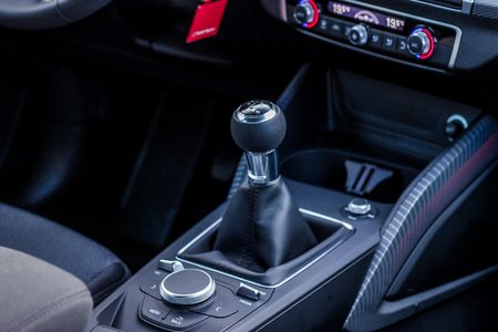 manual gear stick close upの写真素材