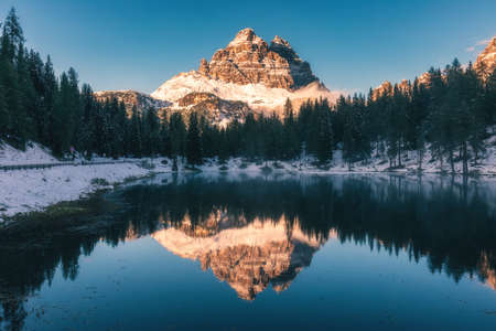 Antorno lake with famous Tre Cime di Lavaredo (Drei Zinnen) mount. Dolomite Alps, Province of Belluno, Italy, Europe. Beauty of nature concept background.の写真素材
