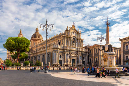 Piazza del Duomo in Catania on a summer day, with Duomo of Saint Agatha and the Elephant Fountain. Sicily, southern Italy. View of Cathedral Sant Agata on Piazza del Duomo in Catania, Sicily, Italy.のeditorial素材