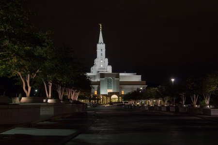 The Church of Jesus Christ of Latter-day Saints LDS Bountiful Temple at nightの写真素材