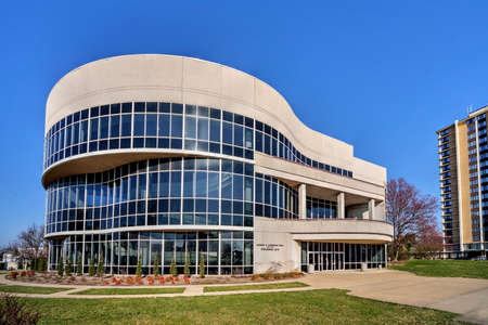 Springfield, Missouri - March 26, 2019: Juanita K. Hammons Hall for the Performing Arts on the Missouri State University (MSU) campus.のeditorial素材