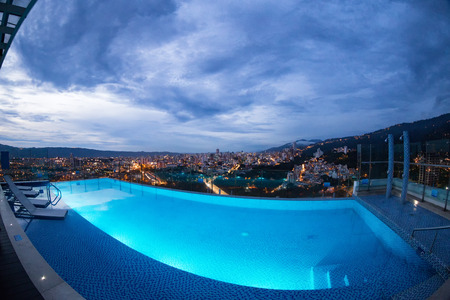 BUCARAMANGA, COLOMBIA - MAY 2: City and pool view from the Holiday Inn on May 2, 2016 in Bucaramanga, Colombia.のeditorial素材