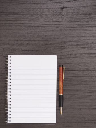 Desktop, Spiral Notebook, Ballpoint Penの写真素材