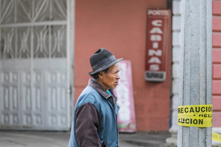 ALAUSI, ECUADOR, OCTOBER - 2015 - Native ecuadorian indigenous woman dressing traditional clothes in Alausi, Ecuadorのeditorial素材