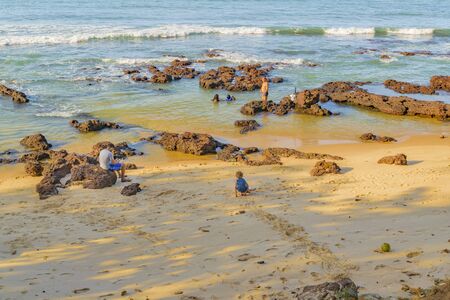 FORTALEZA, BRAZIL, DECEMBER - 2015 - Group of people enjoying a sunny day at one of the beaches of Fortaleza, Brazilのeditorial素材