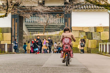 TOKYO, JAPAN, JANUARY - 2019 - People walking at kudanzaka park, chiyoda district, tokyo, japanのeditorial素材