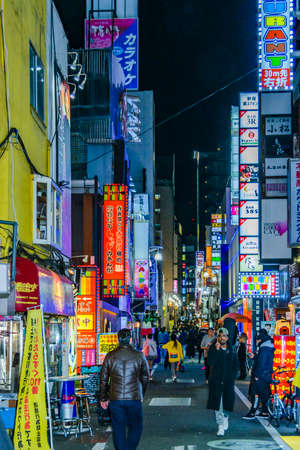 TOKYO, JAPAN, JANAURY - 2019 - Urban night scene at shinjuku district in tokyo city, japanのeditorial素材