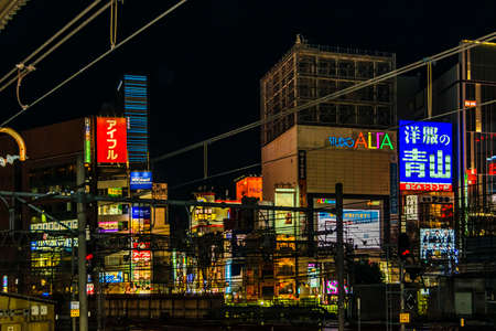 TOKYO, JAPAN, JANAURY - 2019 - Urban night scene at shinjuku district in tokyo city, japanのeditorial素材