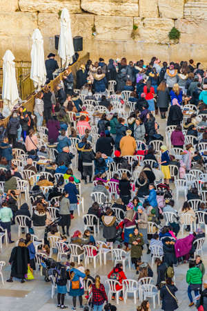 JERUSALEM, ISRAEL, DECEMBER - 2019 - Aerial view crowd at famous wailing wall, old jerusalem cityのeditorial素材
