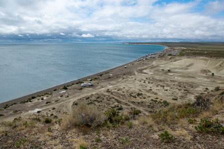 Cerro avanzado beach fromt cerro avanzado viewpoint, punta loma peninsula, puerto madryn, chubut province, argentinaの写真素材