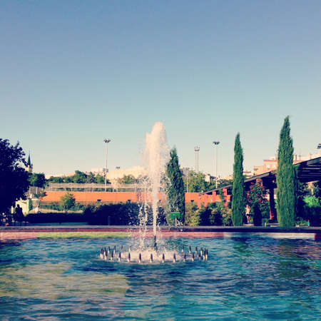 Fountain in a beautiful parkの素材