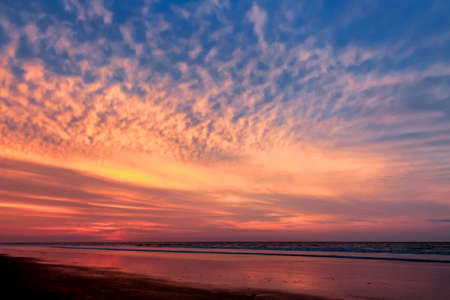 Sunset at Tonsupa, (Esmeraldas, Ecuador)の写真素材