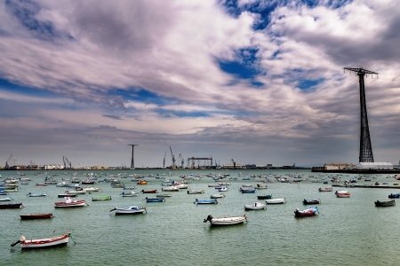 Detail of a part of the bay of Cadiz in Spain with the shipyard at the bottom of the imageのeditorial素材