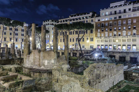 Night View of Largo di Torre Argentina, Rome, Italyのeditorial素材