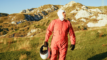 Astronaut Looks Around In New Desolate Planetの写真素材