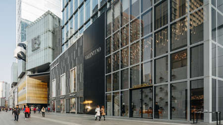 Chunxi Road Chengdu business districtのeditorial素材