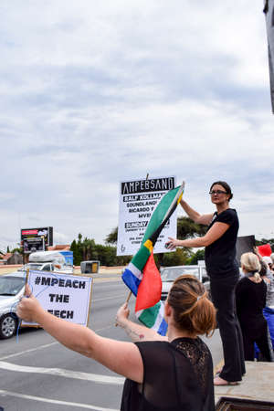 JOHANNESBURG, SOUTH AFRICA - APRIL 7, 2017: South African citizens protesting the presidency of South African President Jacob Zumaのeditorial素材