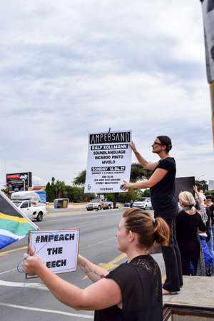JOHANNESBURG, SOUTH AFRICA - APRIL 7, 2017: South African citizens protesting the presidency of South African President Jacob Zumaのeditorial素材