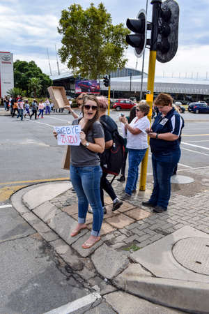 JOHANNESBURG, SOUTH AFRICA - APRIL 7, 2017: South African citizens protesting the presidency of South African President Jacob Zumaのeditorial素材