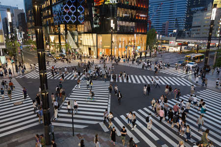 Tokyo, Japan; June 14 2016: Tokyo shibuya crossing crowded with people during morningのeditorial素材
