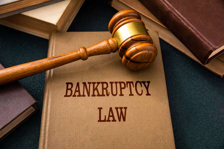 judge gavel on bangruptcy law book on tableの写真素材