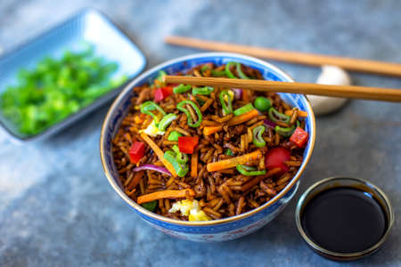 Fried rice with vegetables 