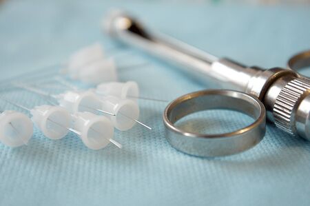 carpool syringe for local dental anesthesia with disposable needles
